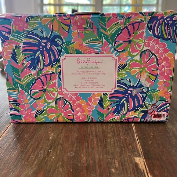 Lilly Pulitzer 16 ounce Gold Pineapple Stemless Glasses NIB! - Picture 2 of 6